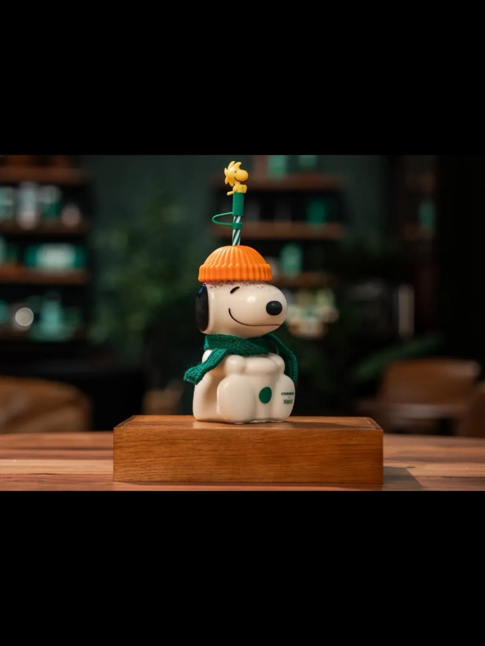 NEW. Starbucks X Peanuts Snoopy Glass Cold Cup Limited Edition
